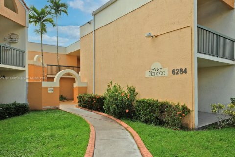 Appartement à louer à Hialeah, Floride: 2 chambres, 91.23 m2 № 1969046 - photo 14