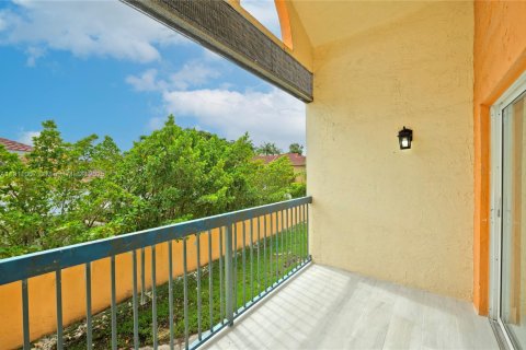 Appartement à louer à Hialeah, Floride: 2 chambres, 91.23 m2 № 1969046 - photo 7