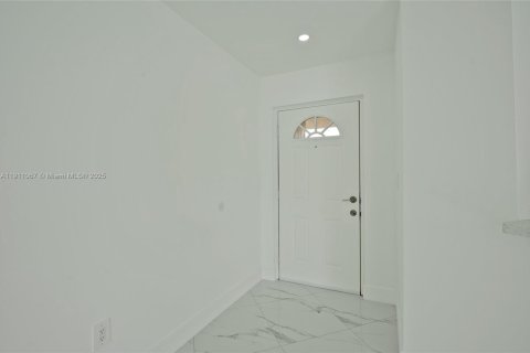 Appartement à louer à Hialeah, Floride: 2 chambres, 91.23 m2 № 1969046 - photo 24