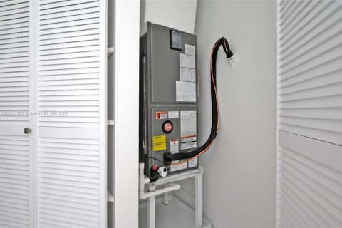 Appartement à louer à Hialeah, Floride: 2 chambres, 91.23 m2 № 1969046 - photo 21