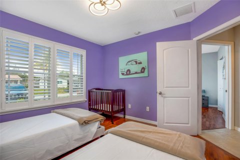 House in Fort Lauderdale, Florida 4 bedrooms, 201.88 sq.m. № 1959353 - photo 20