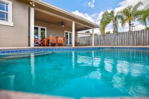 House in Fort Lauderdale, Florida 4 bedrooms, 201.88 sq.m. № 1959353
