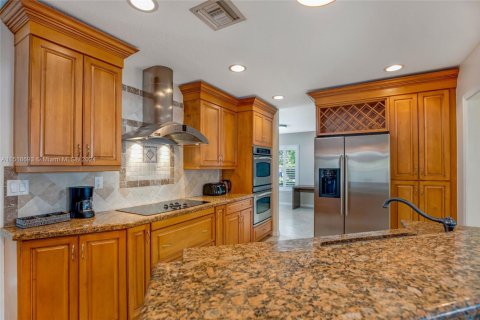 House in Fort Lauderdale, Florida 4 bedrooms, 201.88 sq.m. № 1959353 - photo 7