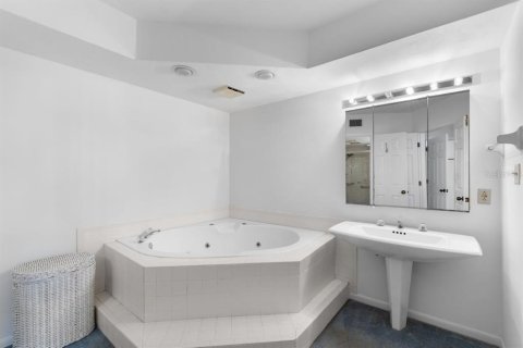 Copropriété à vendre à Orlando, Floride: 2 chambres, 184.32 m2 № 1657310 - photo 17