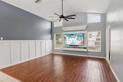 House in Spring Hill, Florida 4 bedrooms, 235.51 sq.m. № 1900110 - photo 10