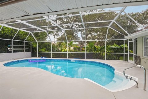 House in Spring Hill, Florida 4 bedrooms, 235.51 sq.m. № 1900110 - photo 3