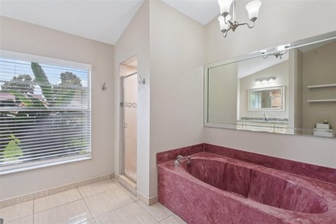 House in Spring Hill, Florida 4 bedrooms, 235.51 sq.m. № 1900110 - photo 23
