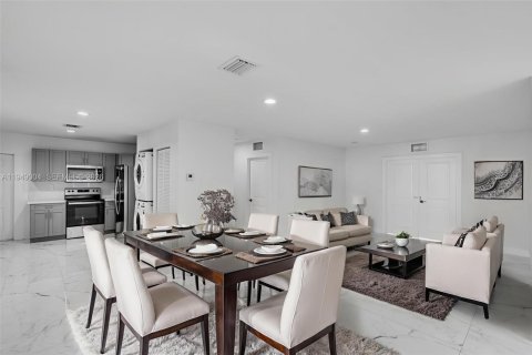 Villa ou maison à vendre à Miami, Floride: 3 chambres, 118.36 m2 № 2004840 - photo 6