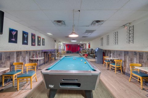 Commercial property in Hialeah, Florida № 1786906 - photo 10