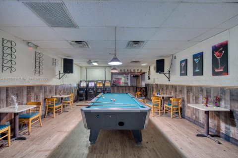 Commercial property in Hialeah, Florida № 1786906 - photo 12