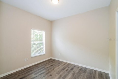 House in Seffner, Florida 3 bedrooms, 140.28 sq.m. № 2427529 - photo 14