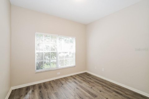 House in Seffner, Florida 3 bedrooms, 140.28 sq.m. № 2427529 - photo 13