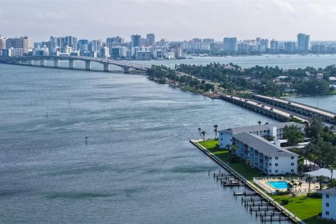 Copropriété à vendre à Sarasota, Floride: 2 chambres, 87.14 m2 № 2413540 - photo 29