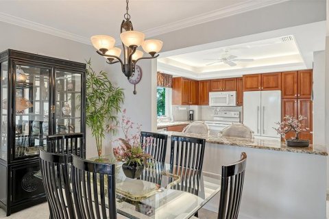 Copropriété à vendre à Sarasota, Floride: 2 chambres, 87.14 m2 № 2413540 - photo 11