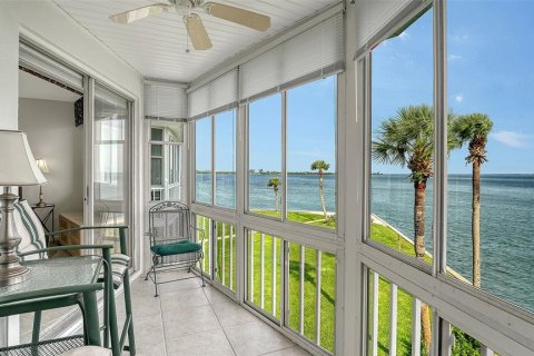 Copropriété à vendre à Sarasota, Floride: 2 chambres, 87.14 m2 № 2413540 - photo 18