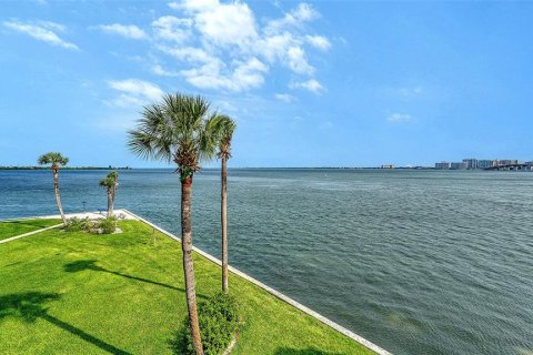 Copropriété à vendre à Sarasota, Floride: 2 chambres, 87.14 m2 № 2413540 - photo 7