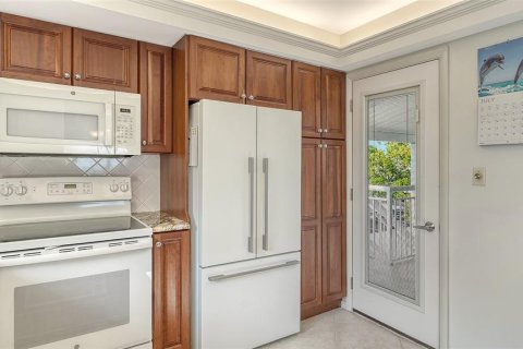 Copropriété à vendre à Sarasota, Floride: 2 chambres, 87.14 m2 № 2413540 - photo 16