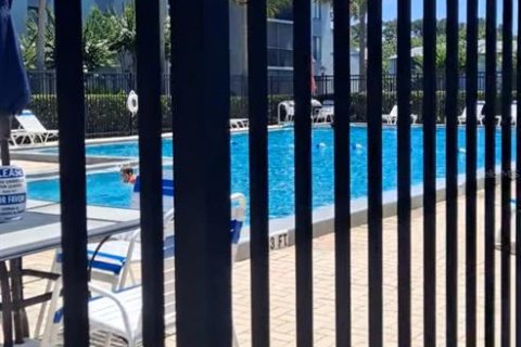 Condominio en alquiler en Sanford, Florida, 2 dormitorios, 90.58 m2 № 1917365 - foto 4