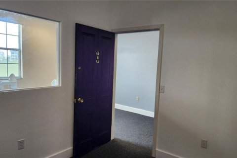 Commercial property in Davenport, Florida 538.83 sq.m. № 2237617 - photo 17