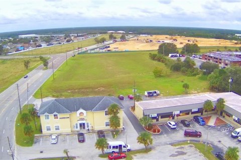 Commercial property in Davenport, Florida 538.83 sq.m. № 2237617 - photo 20