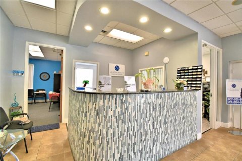 Commercial property in Davenport, Florida 538.83 sq.m. № 2237617 - photo 3