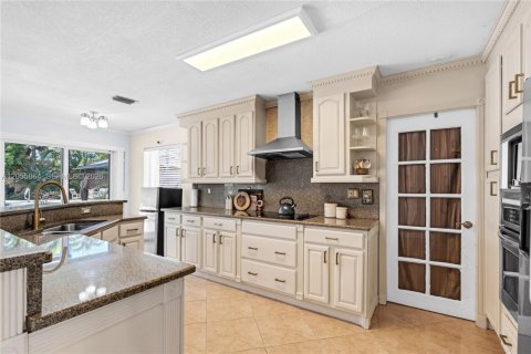 Casa en venta en Miami, Florida, 3 dormitorios, 154.4 m2 № 2172580 - foto 11