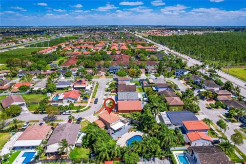 Casa en venta en Miami, Florida, 3 dormitorios, 154.4 m2 № 2172580 - foto 6