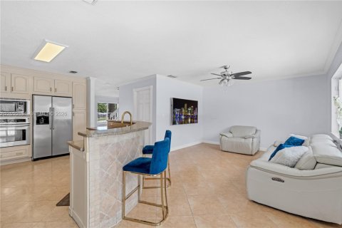 Casa en venta en Miami, Florida, 3 dormitorios, 154.4 m2 № 2172580 - foto 13
