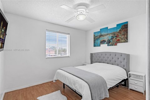 Casa en venta en Miami, Florida, 3 dormitorios, 154.4 m2 № 2172580 - foto 23