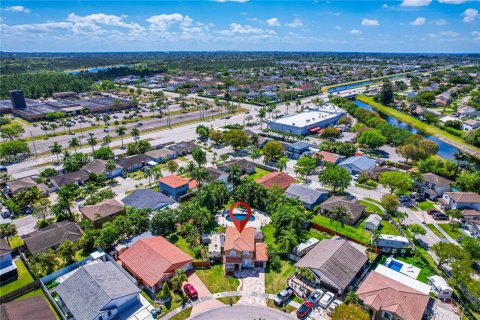 Casa en venta en Miami, Florida, 3 dormitorios, 154.4 m2 № 2172580 - foto 4