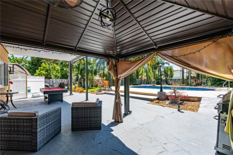 Casa en venta en Miami, Florida, 3 dormitorios, 154.4 m2 № 2172580 - foto 24
