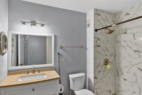 Condo in Gainesville, Florida, 2 bedrooms  № 2213067 - photo 18