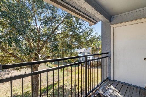 Condo in Gainesville, Florida, 2 bedrooms  № 2213067 - photo 20