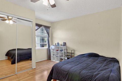 Condo in Gainesville, Florida, 2 bedrooms  № 2213067 - photo 17