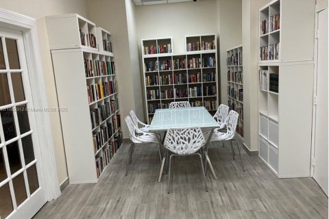 Condominio en venta en Hollywood, Florida, 1 dormitorio, 78.69 m2 № 2020923 - foto 24