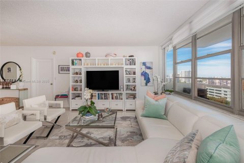 Condominio en venta en Hollywood, Florida, 1 dormitorio, 78.69 m2 № 2020923 - foto 5
