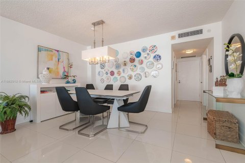Condominio en venta en Hollywood, Florida, 1 dormitorio, 78.69 m2 № 2020923 - foto 7
