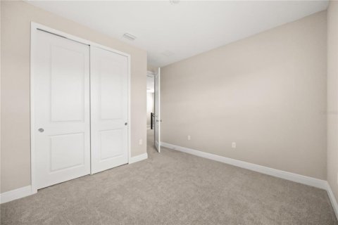 House in Winter Garden, Florida 4 bedrooms, 193.98 sq.m. № 2196938 - photo 17