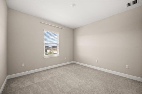 House in Winter Garden, Florida 4 bedrooms, 193.98 sq.m. № 2196938 - photo 19