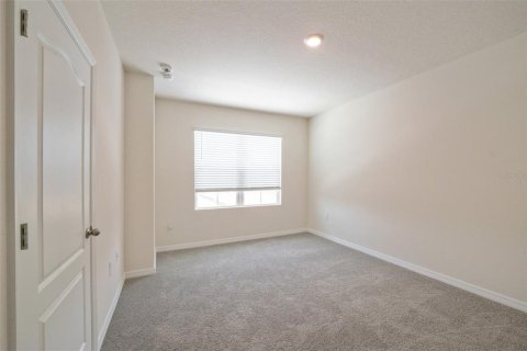 Townhouse in Davenport, Florida 3 bedrooms, 135.92 sq.m. № 1609575 - photo 9