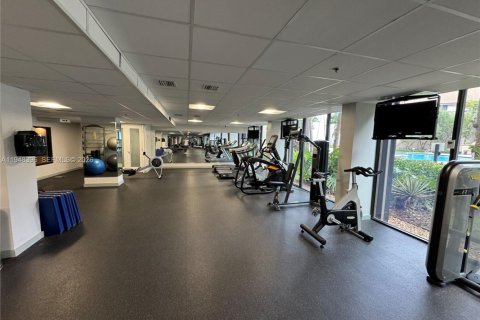 Condo in Miami, Florida, 1 bedroom  № 2004479 - photo 17