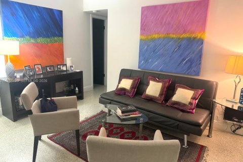 Condo in Miami, Florida, 2 bedrooms  № 2027441 - photo 12