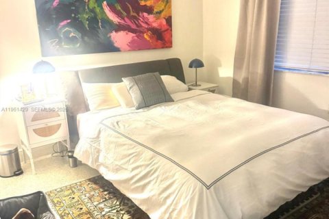 Condo in Miami, Florida, 2 bedrooms  № 2027441 - photo 20