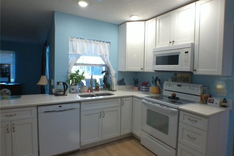 Villa ou maison à vendre à Port Charlotte, Floride: 3 chambres, 146.88 m2 № 2341794 - photo 7