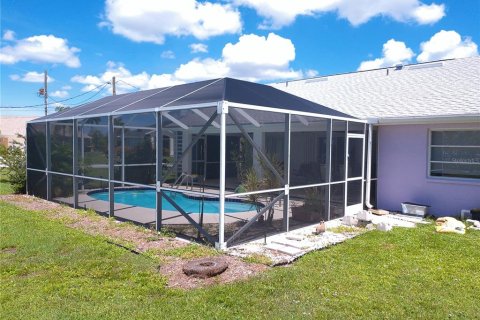 Villa ou maison à vendre à Port Charlotte, Floride: 3 chambres, 146.88 m2 № 2341794 - photo 27