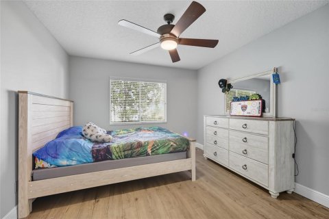 Casa en venta en Orlando, Florida, 4 dormitorios, 183.67 m2 № 1910621 - foto 25