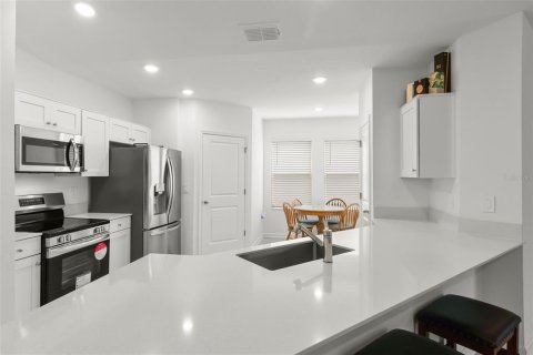 Casa en venta en Haines City, Florida, 4 dormitorios, 195.93 m2 № 1883638 - foto 7
