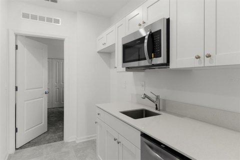 Casa en venta en Haines City, Florida, 4 dormitorios, 195.93 m2 № 1883638 - foto 18