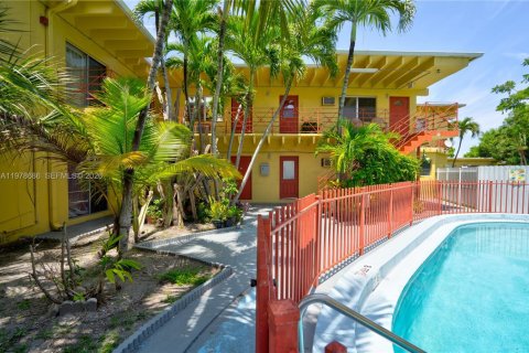 Condo in North Miami, Florida, 1 bedroom  № 2044484