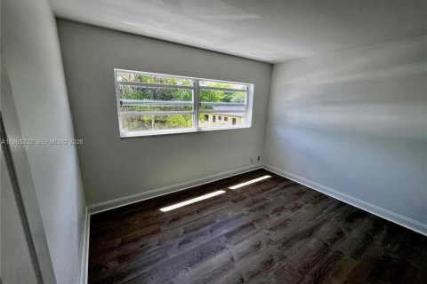 Copropriété à louer à Hollywood, Floride: 2 chambres, 89.19 m2 № 2059147 - photo 10